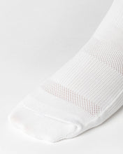 Load image into Gallery viewer, Breathable mid-calf socks