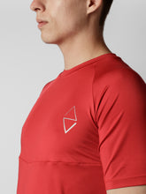 Load image into Gallery viewer, T-shirt ajusté rouge à manches courtes
